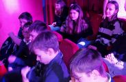 Wycieczka kl. VI b i VI e do Teatru Kamienica na sztukę „Ania z Zielonego Wzgórza”, 